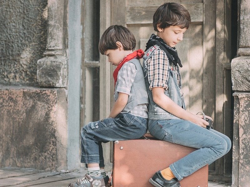 anak bungsu tidak enak rentan stres dimaki kakak orang tua wfh disuruh-suruh mojok