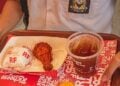 Review Richeese Factory Paket Pelajar: Ayamnya Enak, Minumannya Mantap!. MOJOK.CO