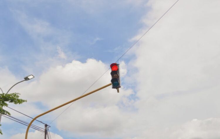 3 Lampu Merah di Magelang yang Durasinya Menguji Kesabaran