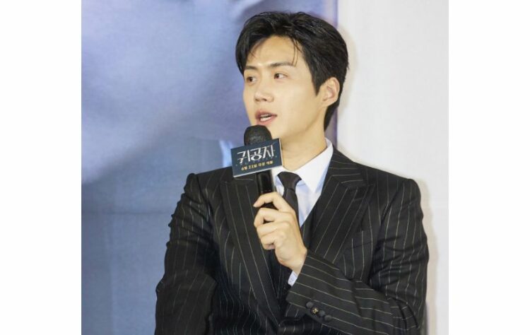 Tim Produksi Film The Childe Nggak Rugi Mempertahankan Kim Seon Ho