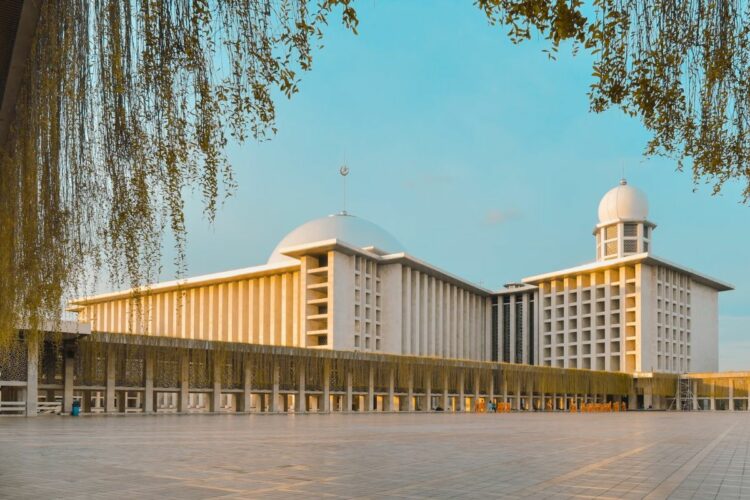 Ironi Masjid Istiqlal, Simbol Keberagaman yang Tidak Dirawat dan Justru Makin Hari Makin Eksklusif